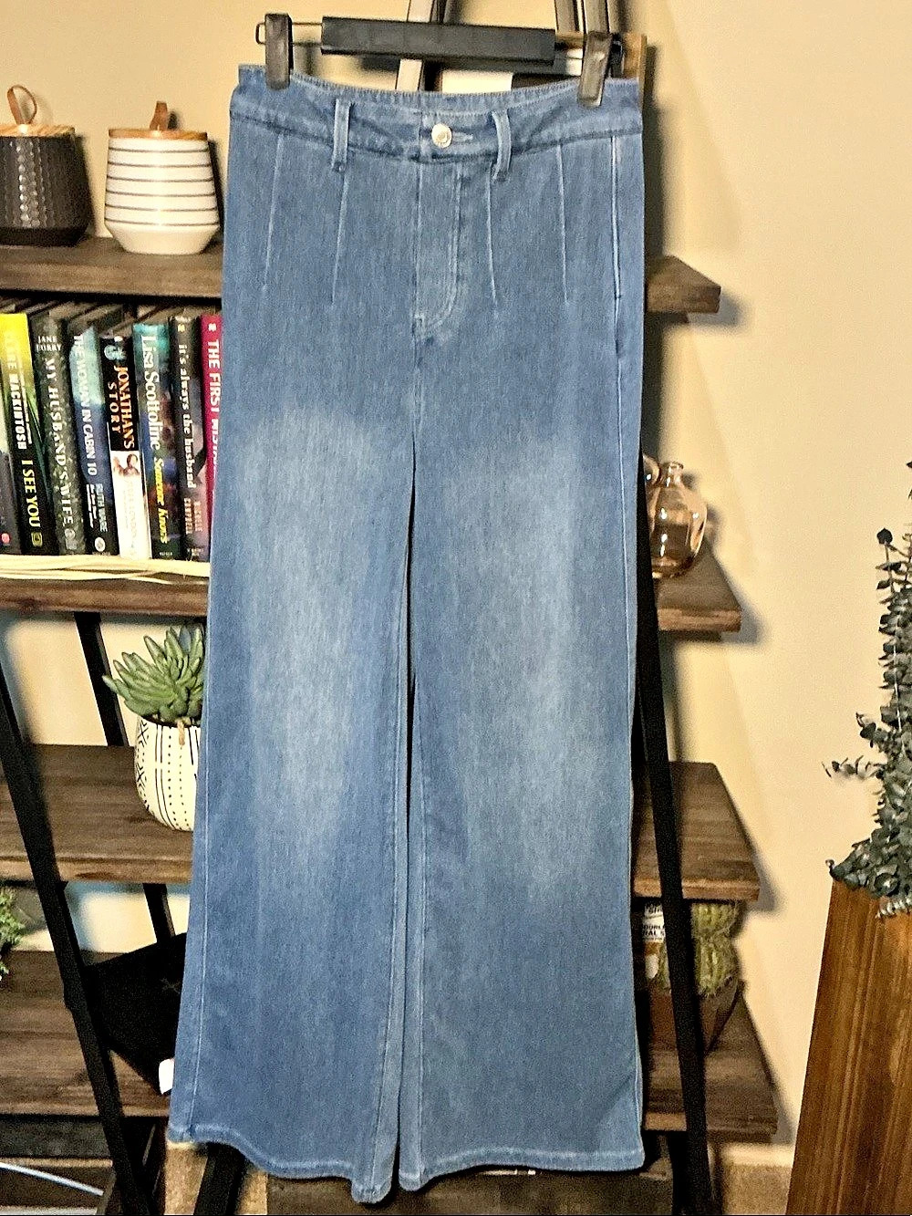 Halara Wide Leg Jeans in Blue Size Small Like New
